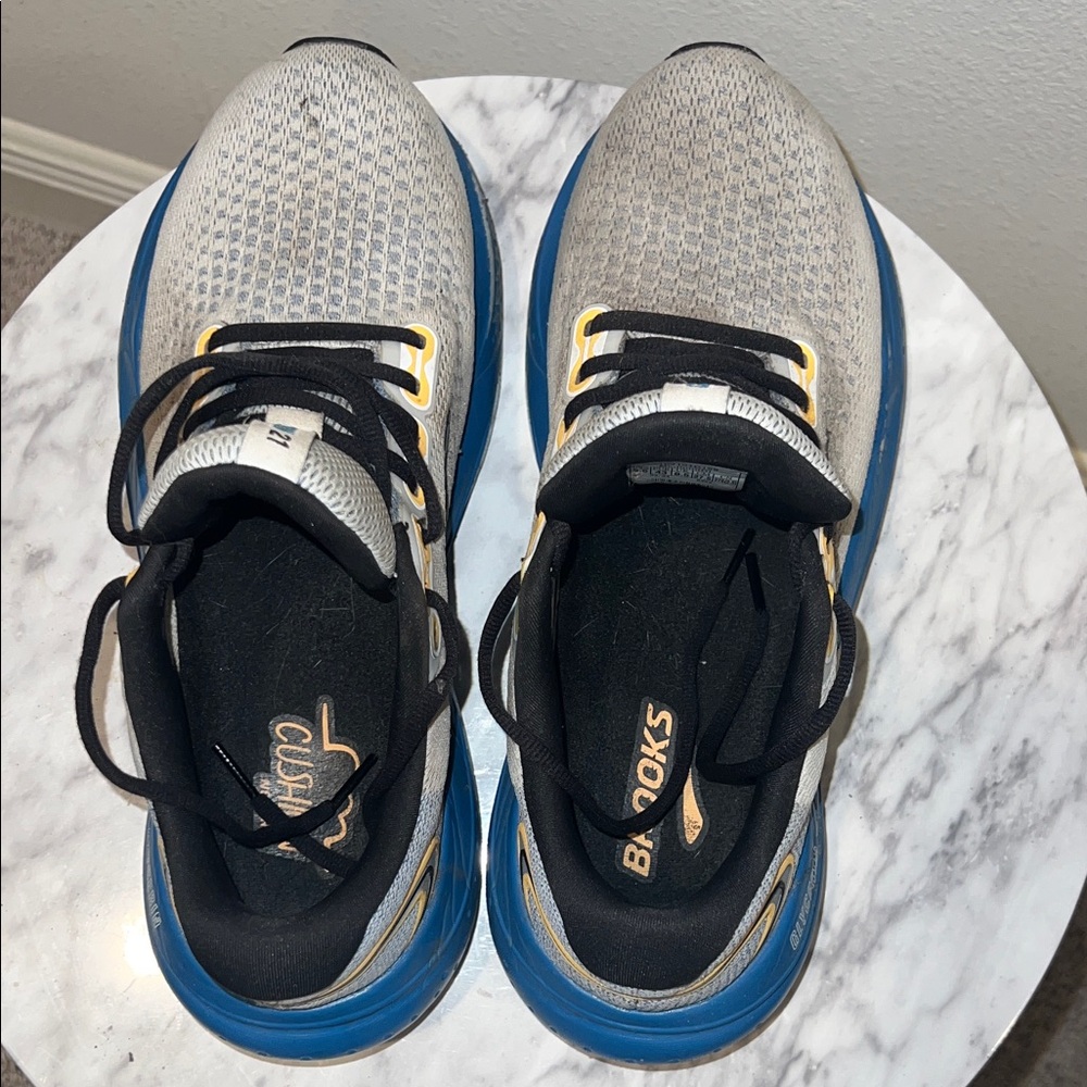 Brooks Men's Gray and Blue Athletic Shoes - Picture 4 of 8